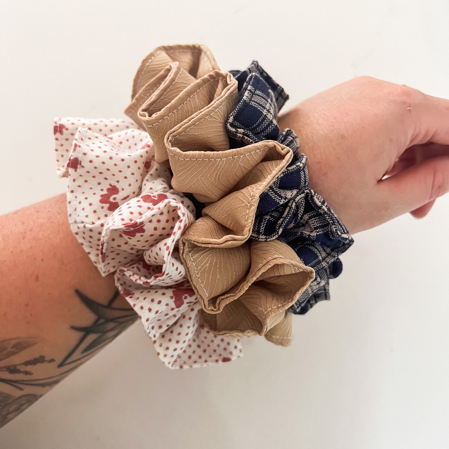 Trio scrunchie