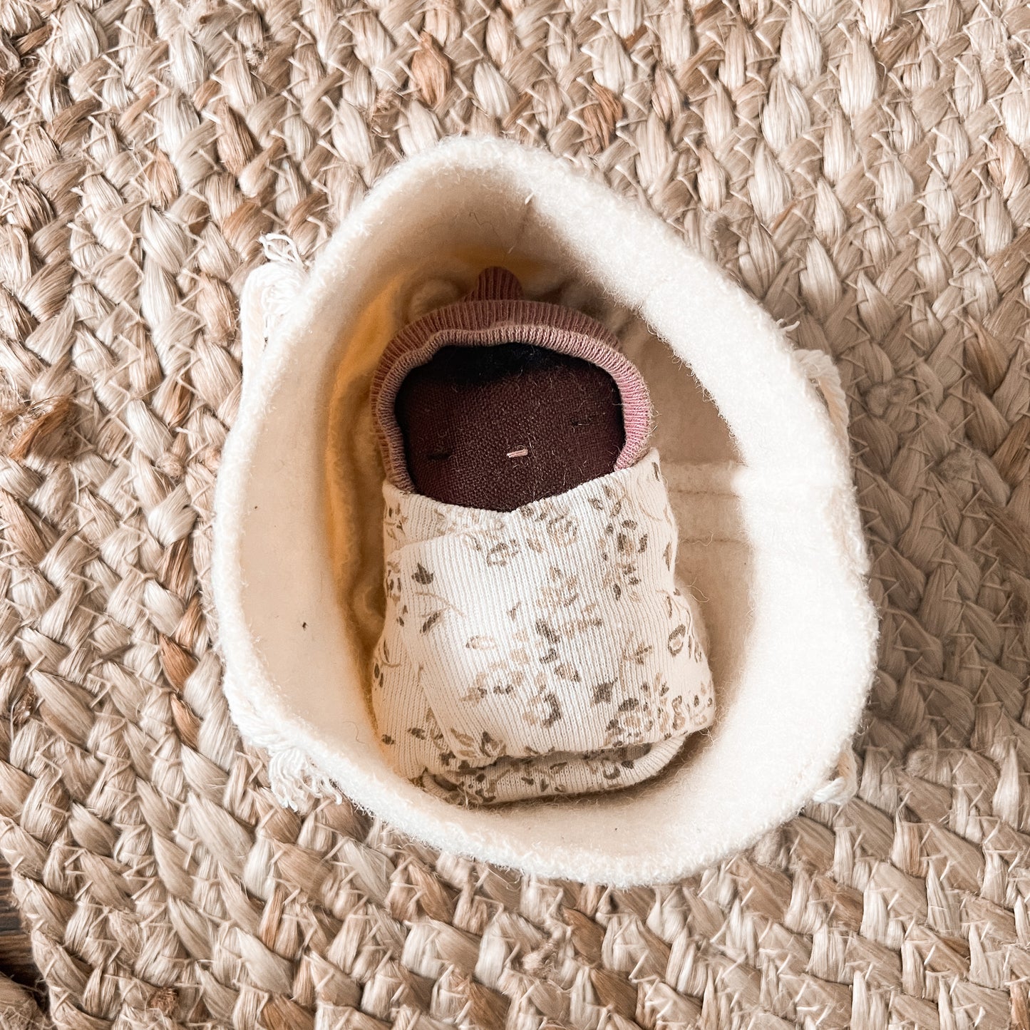 Poupée & son panier