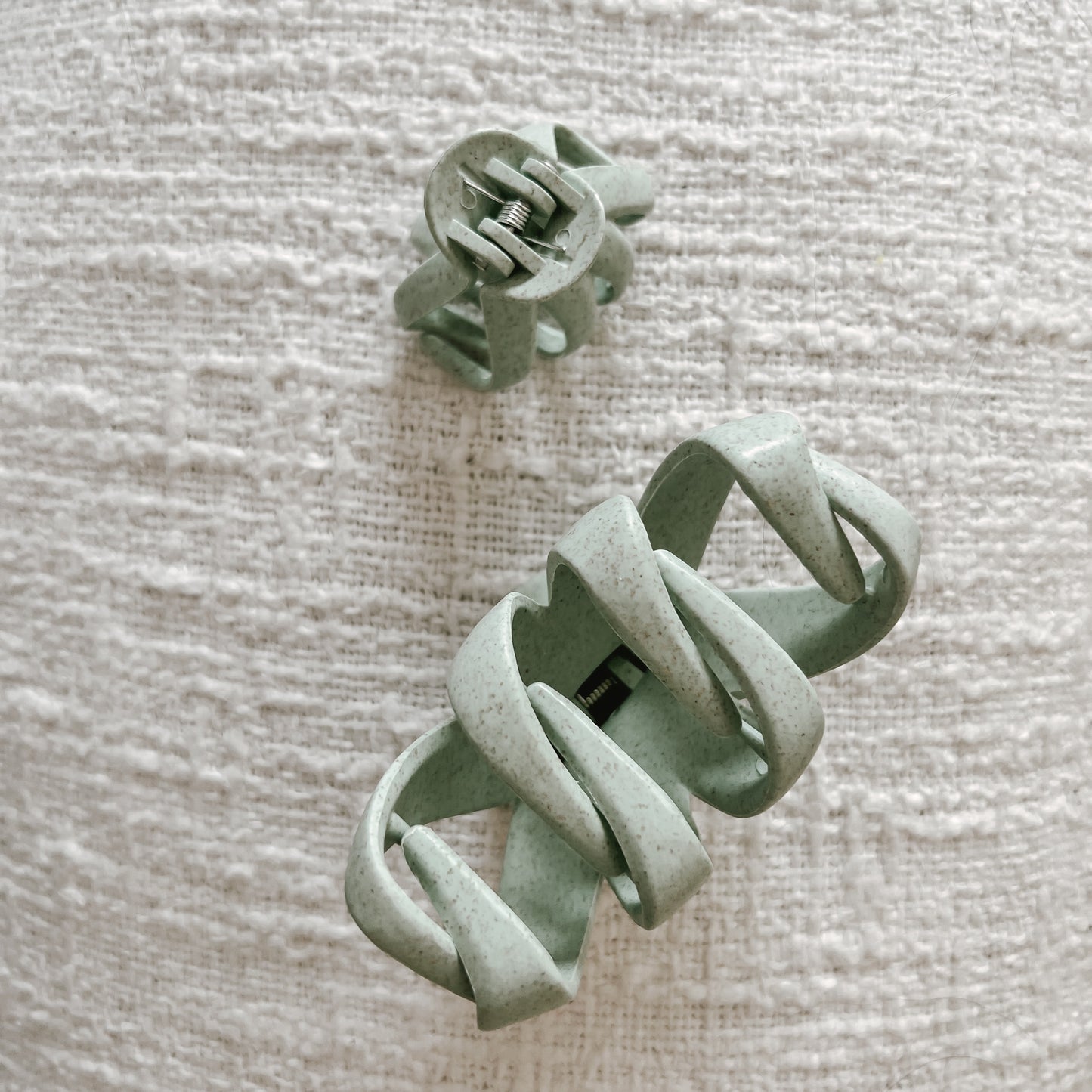 Pince pieuvre vert en paille de blé