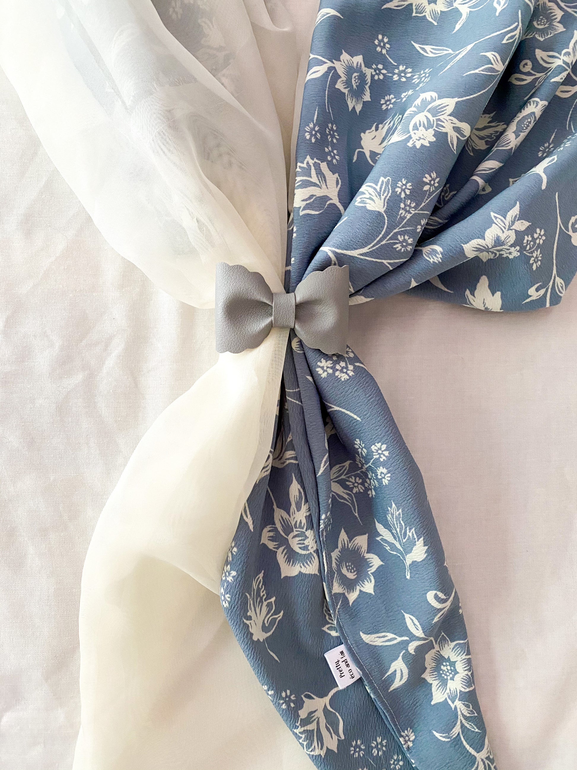 Foulard fleur bleu et blanc - Filabeth