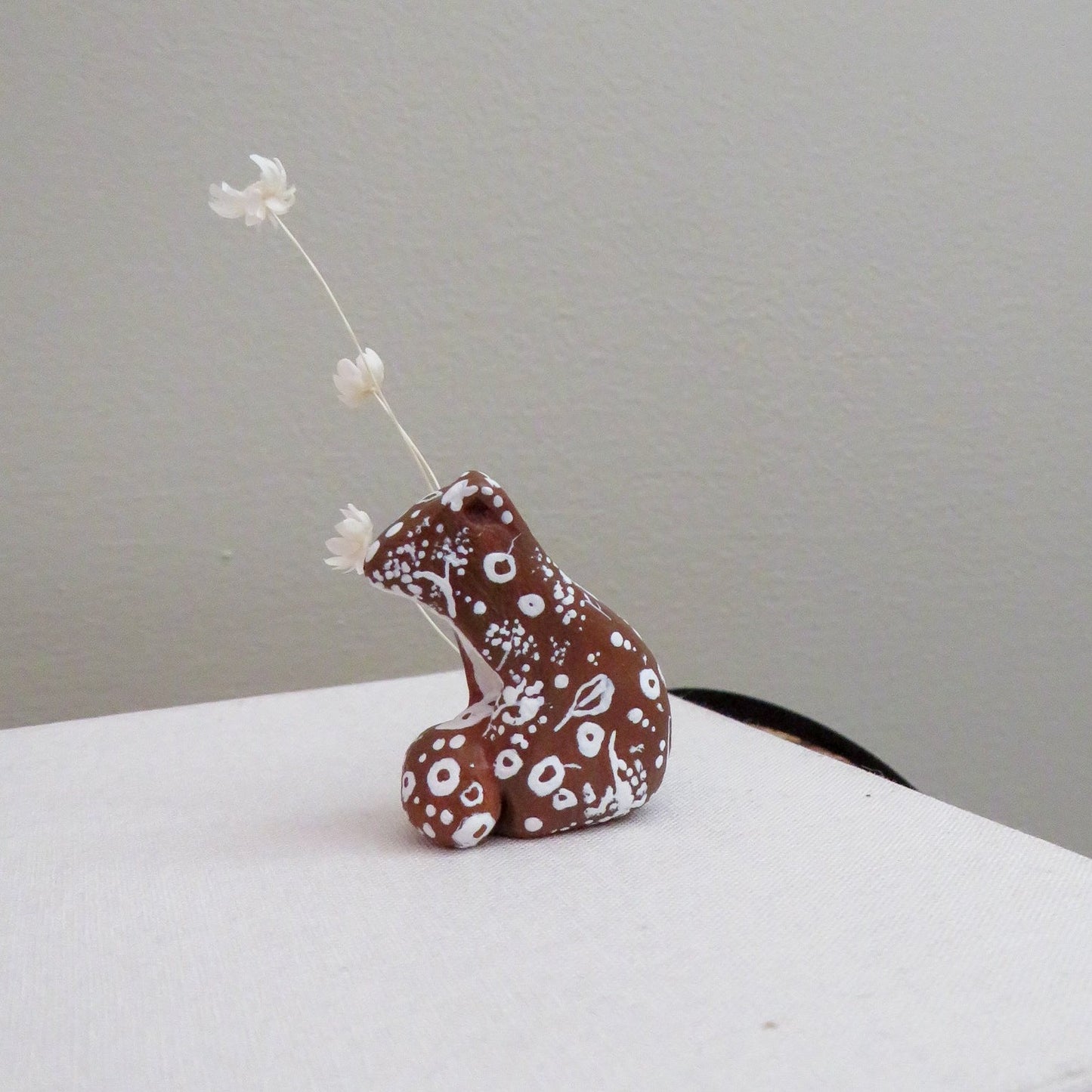 Little squirrel sculpture
